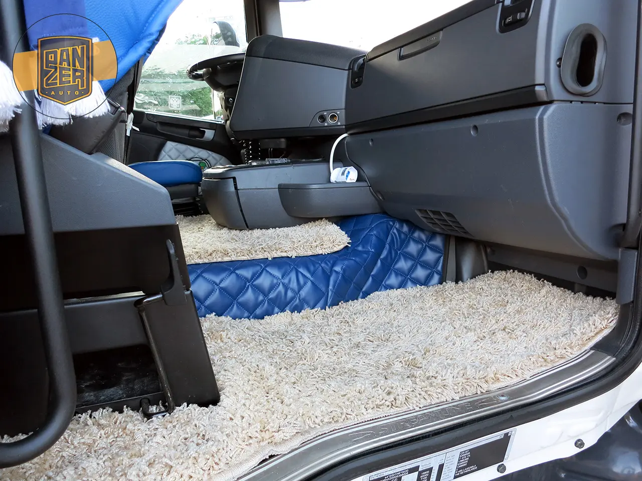 Тягач Scania R450 Streamline, 2014 г, АКПП, кабина Topline, работал на Европу - фото-детальных 12