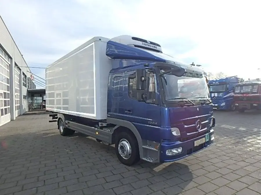 Mercedes Atego 1224 L, 2012г, реф, спальник, без пробега по РФ - фото 8