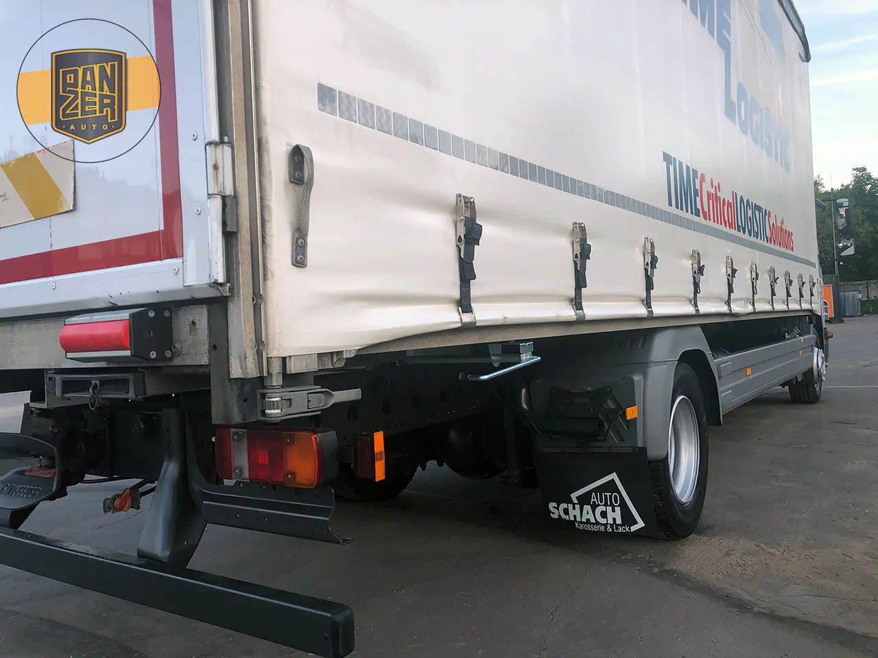 Mercedes Atego 1229L, 2013г, штора 48 кубов, ворота - фото 10