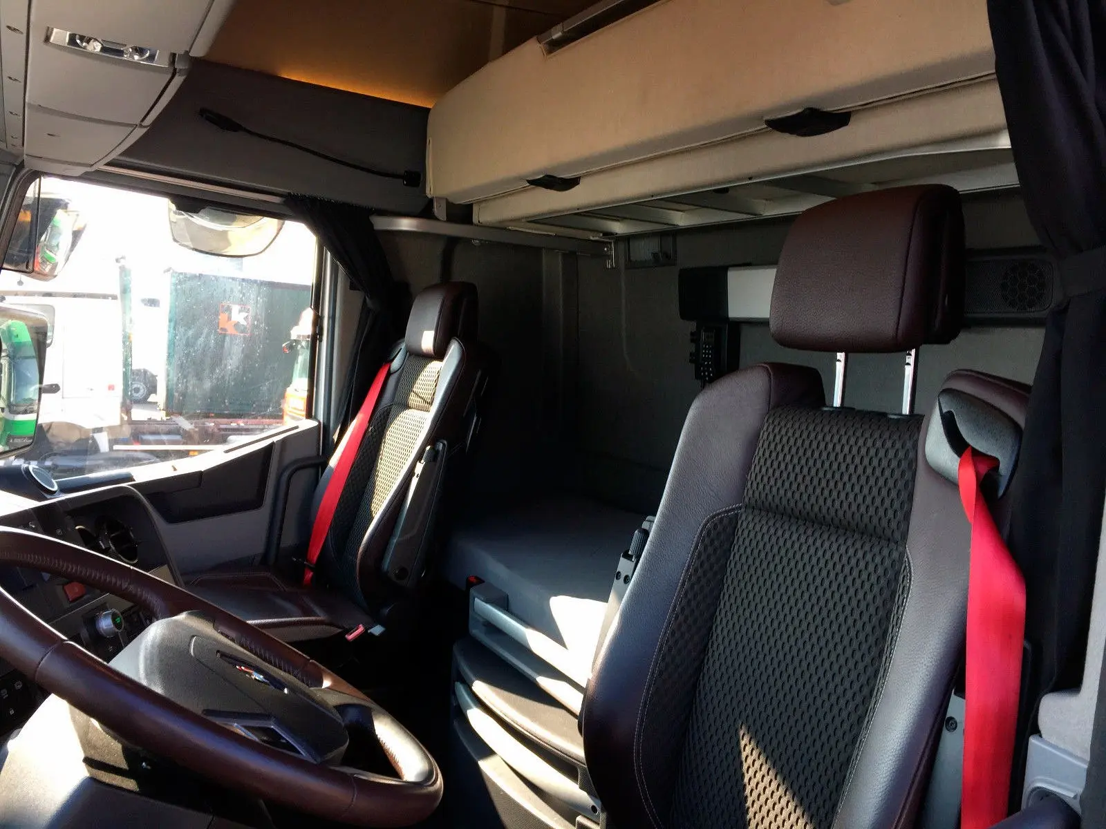 Тягач Renault T 460, 2016 год, 2 спальника, АКПП, без пробега по РФ - фото-детальных 3