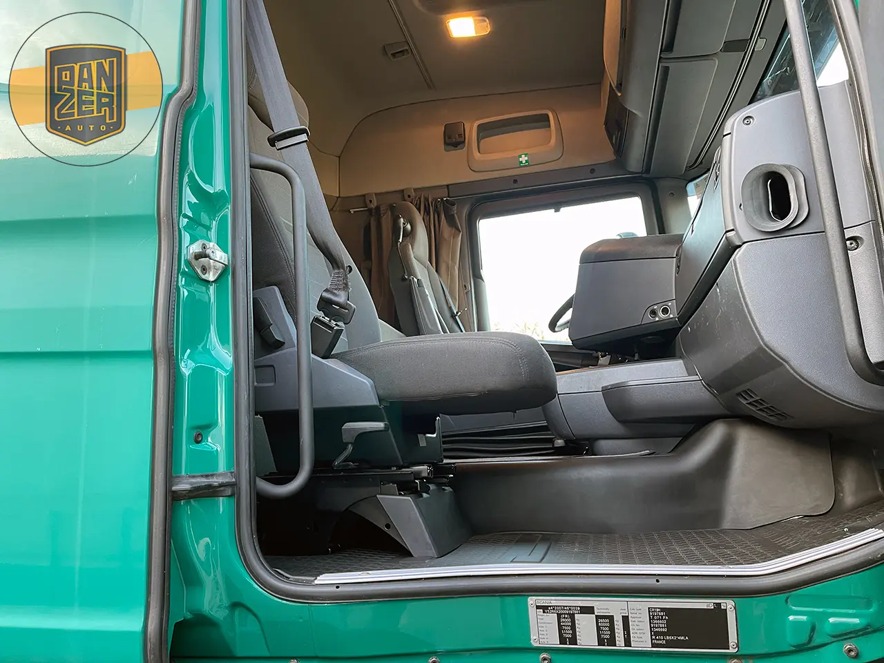 Scania R 410, штора 60 кубов, пятнадцатитонник - фото 5