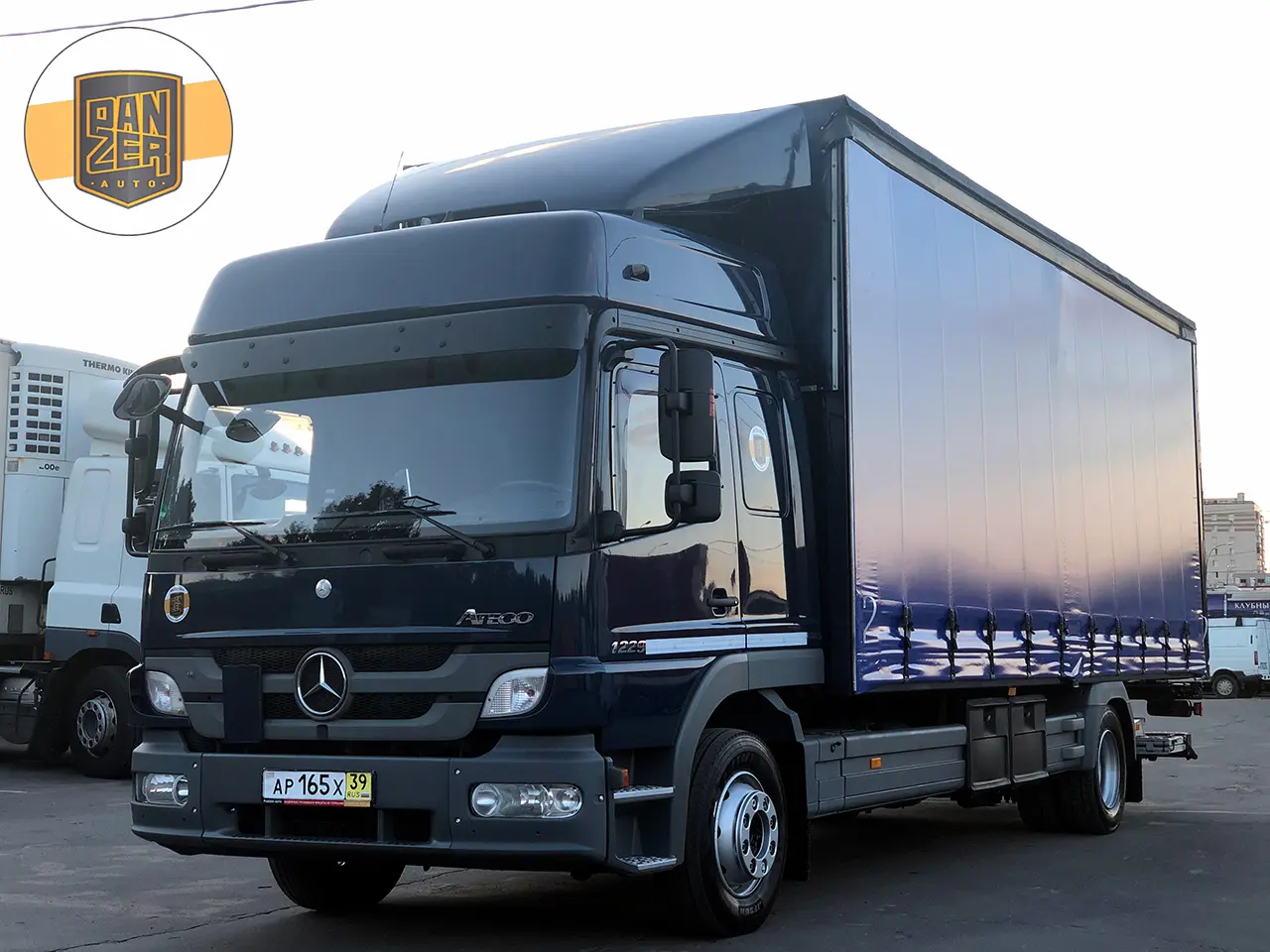 Mercedes Atego 1229L, 10/2012г, штора 49 кубов, ворота и гидроборт - фото 8