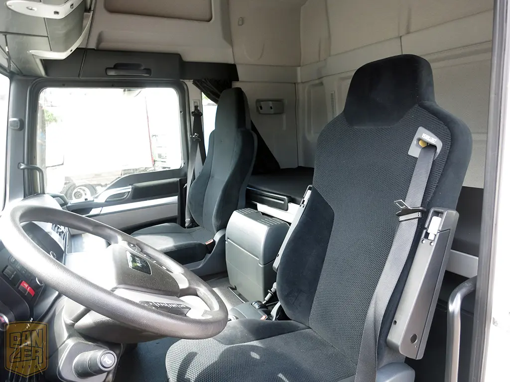 MAN TGS 18.320,  штора 60м3, 10 тонник, 22 палеты, состояние нового - фото 3