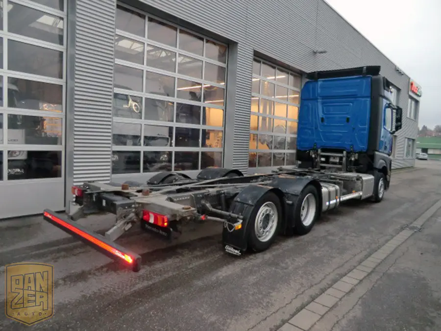 Mercedes-Benz Actros GigaSpace 2542, самая новая модель, Евро-5 - фото