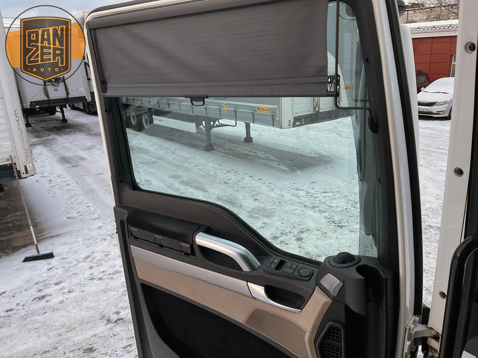 MAN TGX 18.500, тягач 4х2, XXL кабина, 2 бака, максимальная комплектация - фото-детальных 27