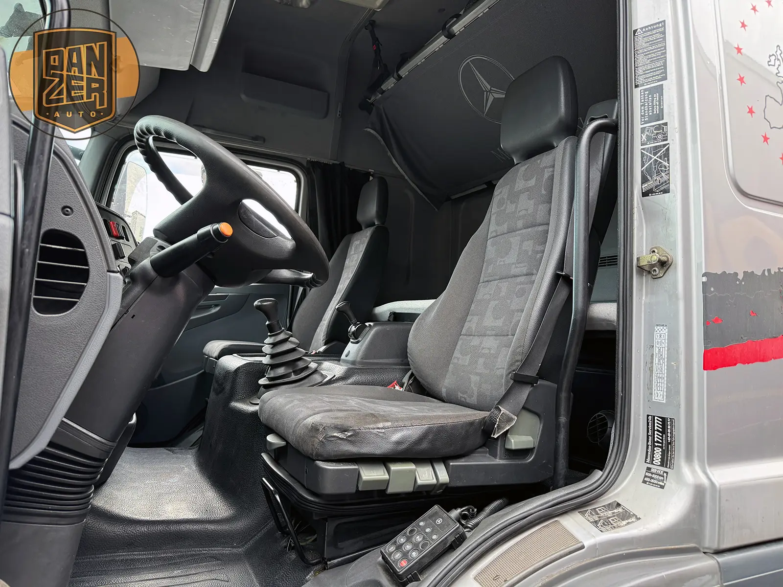 крытый автовоз мерседес атего 822, 2009 год, спальник 3