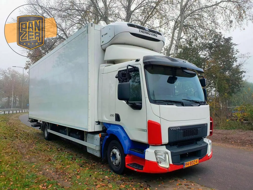 Рефрижератор со спальником Volvo FL 210, 2014 год, 51 куб, 19 палет - фото