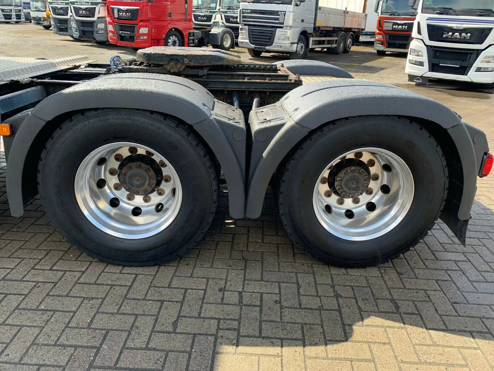 Тягач MAN TGX 26.560, 6х4, 65 тонн, кабина XXL, пневмоподвеска, без пробега по РФ - фото-детальных 7