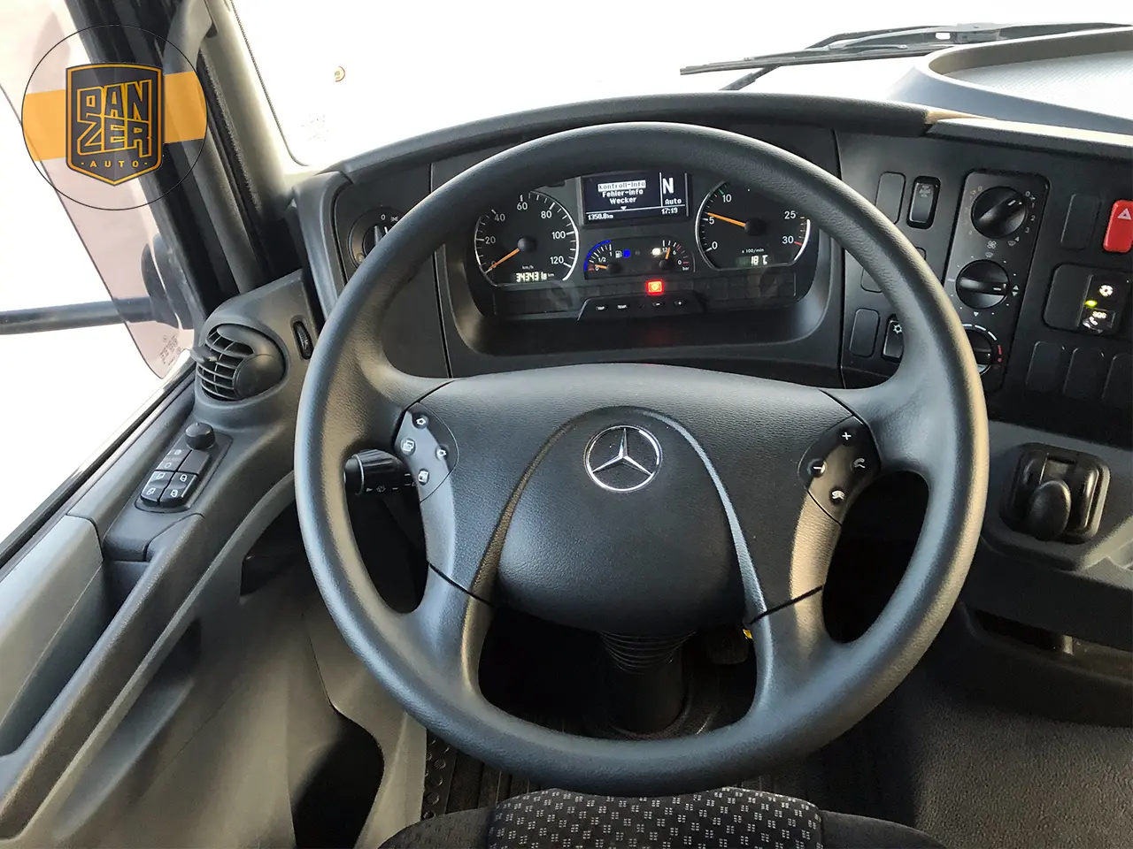 Mercedes Atego 822 L, 2013г, пятитонник, штора-борт 41 м3, 2 спальника - фото 4