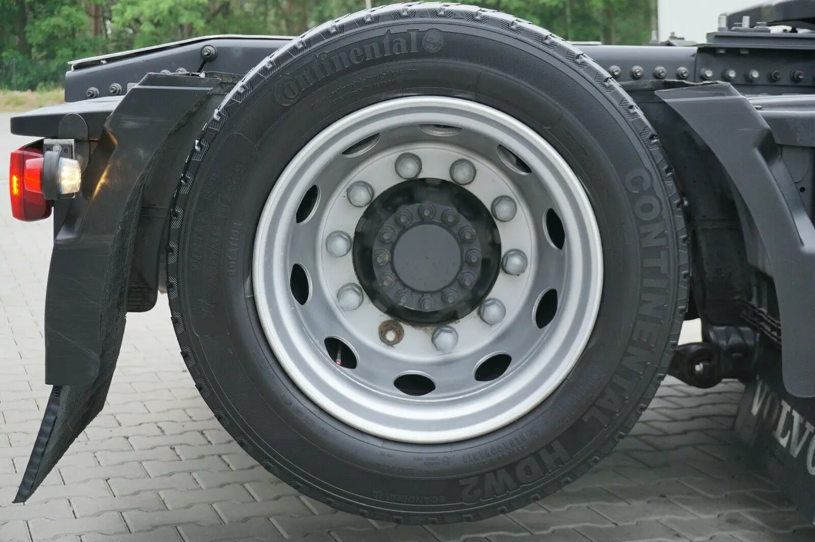 Тягач Volvo FH 540 Dual Clutch, 2019 год, 6х2 спарка, Globetrotter XL, без пробега по РФ - фото-детальных 18