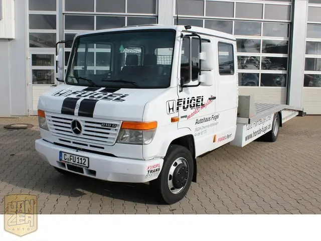 Эвакуатор Mercedes Vario 818, 2011 г, сдвоенная кабина, лебедка, состояние нового - фото