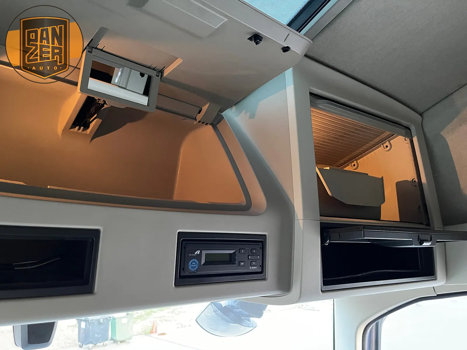 Тягач Volvo FH 500 6x4, 2018 год, подъемная ось, из Германии - фото-детальных 32