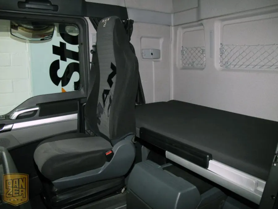 MAN TGX 26.440, шасси 6х2, 2011г, гидролифт складной, гидравлика, макс. комплектация - фото 6