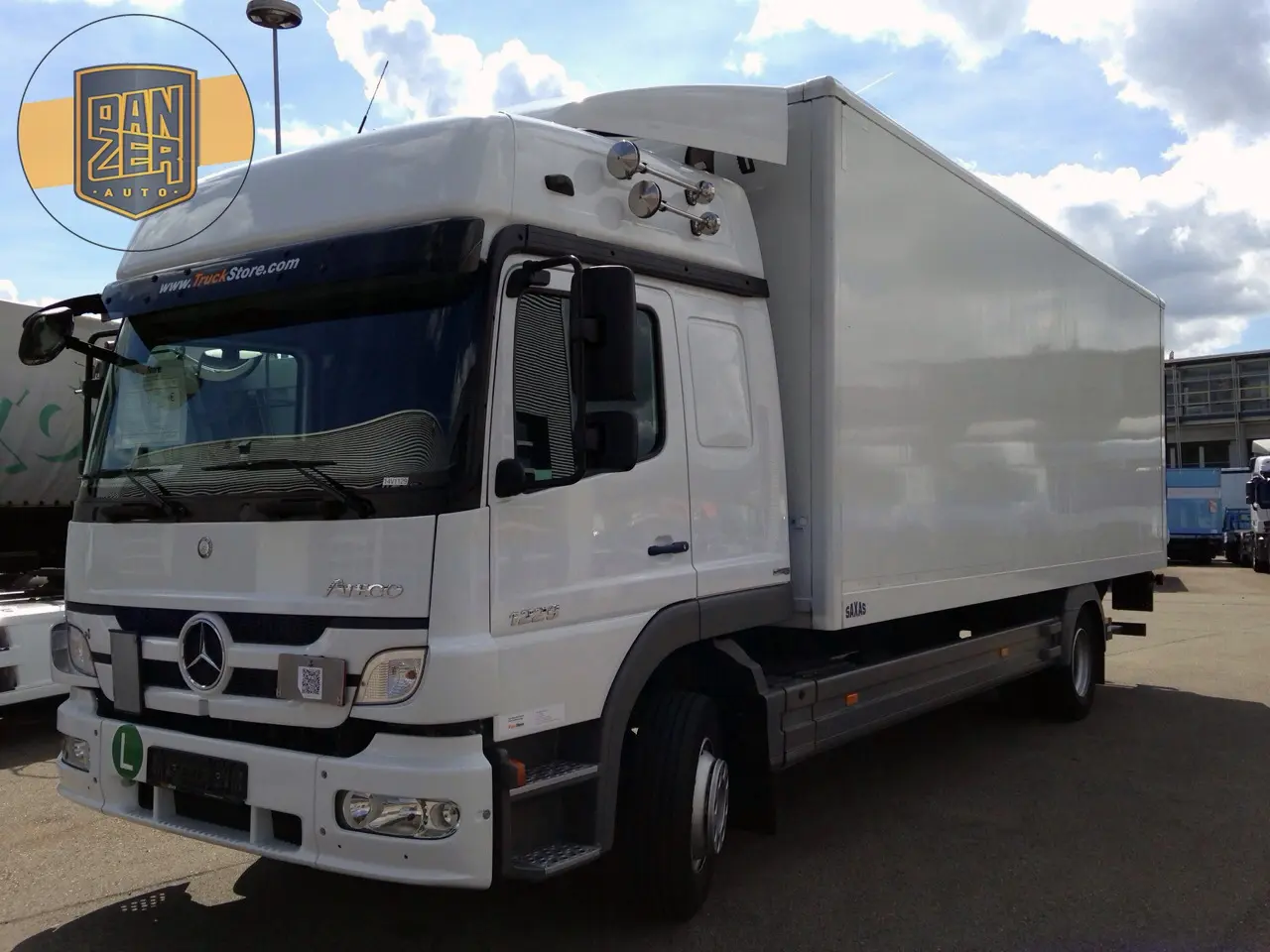 Mercedes Atego 1229L, 12/2012г, фургон 47 кубов, гидролифт - фото
