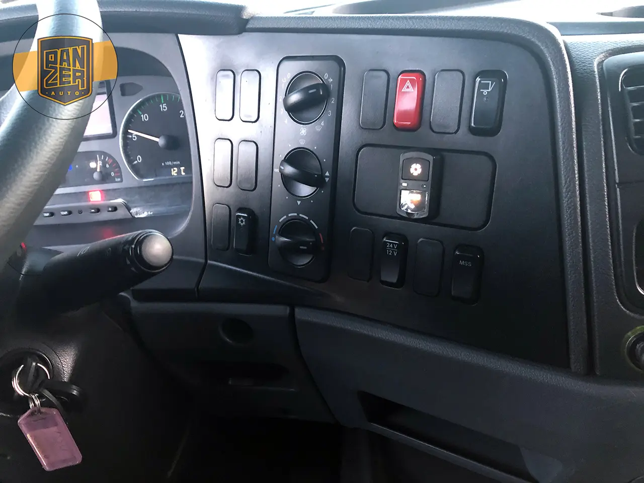 Mercedes Atego 1224L, 2013г, штора 53 куба, гидролифт - фото 18