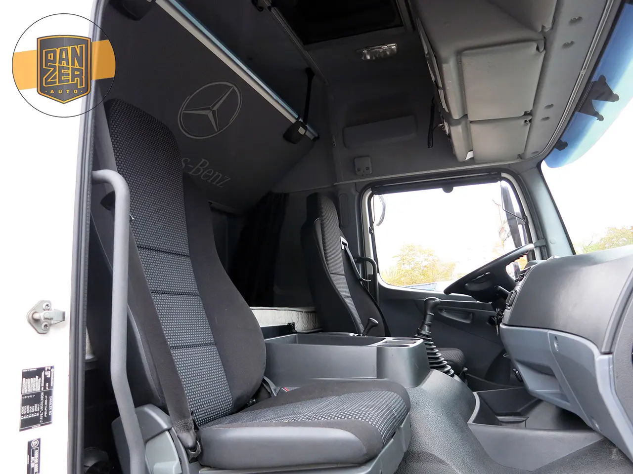 Mercedes Atego 1229, автопоезд 120 м3, 2013г, сквозная загрузка, г/п 12т - фото 17