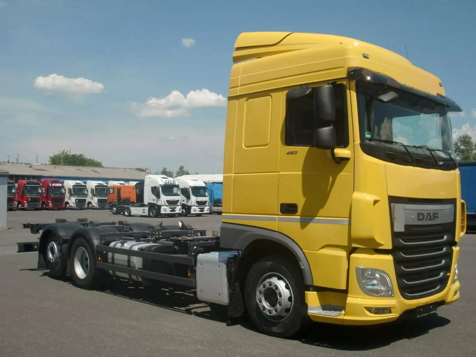 Контейнеровоз БДФ DAF XF 460, из Германии, 2017г, г/п 16т - фото 2