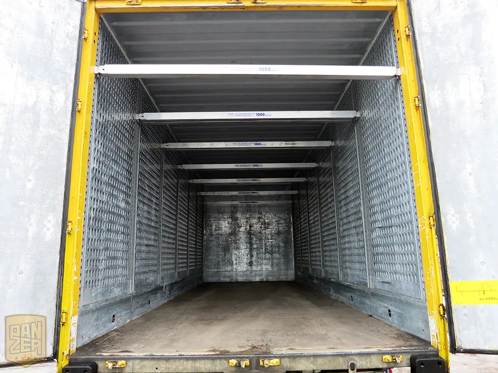 Mercedes Actros 1841, фургон 48 м3, ворота, десятитонник, 2010 год - фото 2