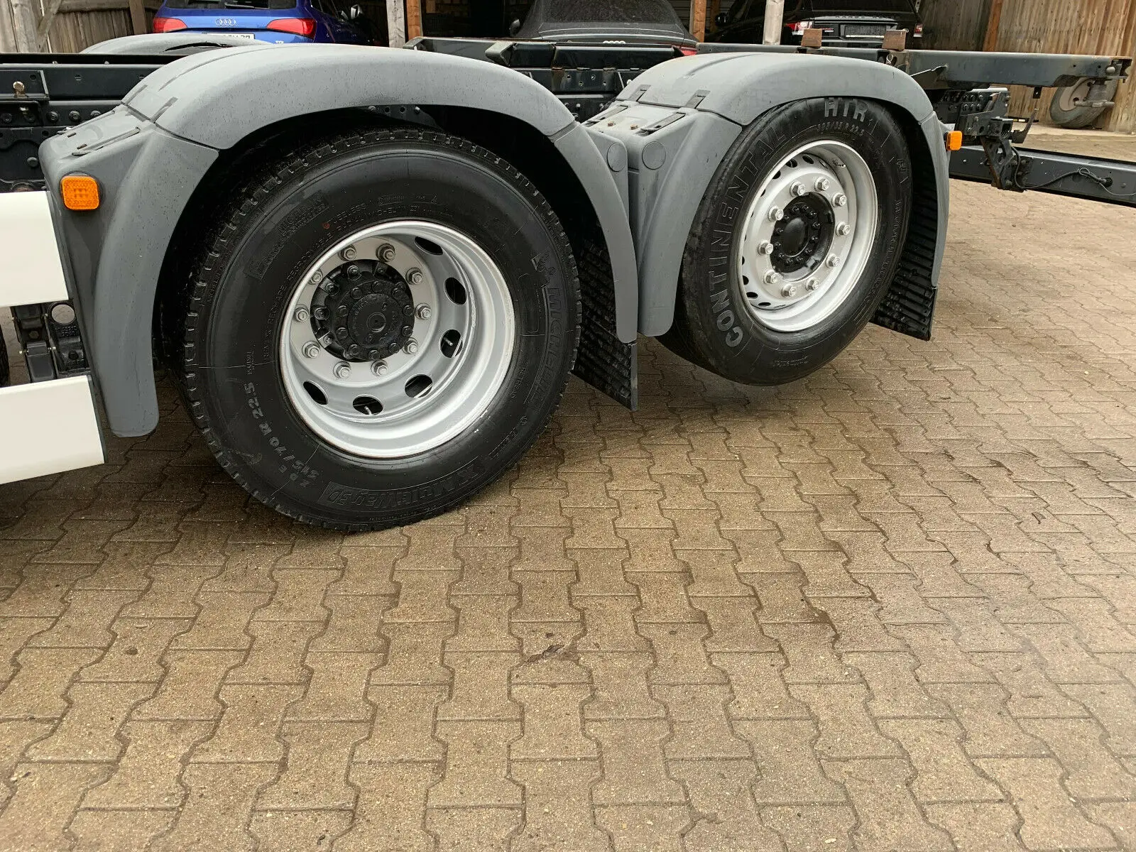 MAN TGX 26.480 контейнеровоз низкорамный BDF из Германии, 2015 г, кабина XLX, г/п 16т - фото 13