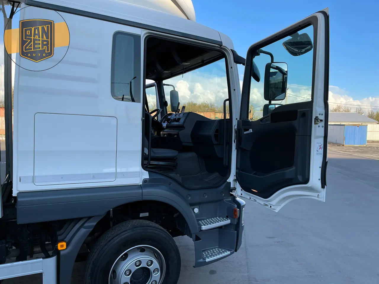 MAN TGM 12.250 BL, рефрижератор битемпературный 51 м3, Евро-5, спальная кабина, гидролифт - фото 23