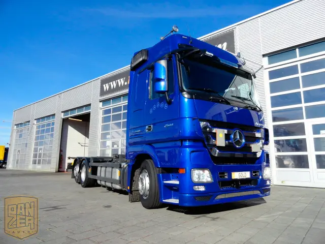 Шасси Mercedes Actros 2544 MegaSpace, 2010г, максимальная комплектация, для BDF кузовов на 7150 и 7450 - фото 5