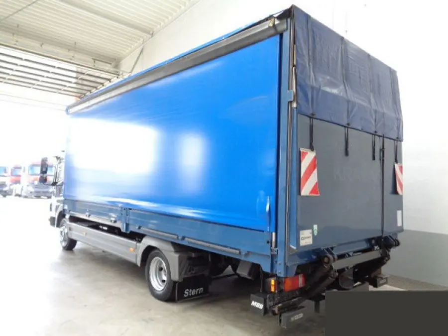 Mercedes-Benz Atego 818, штора-борт 35м3, гидролифт, без пробега по РФ - фото