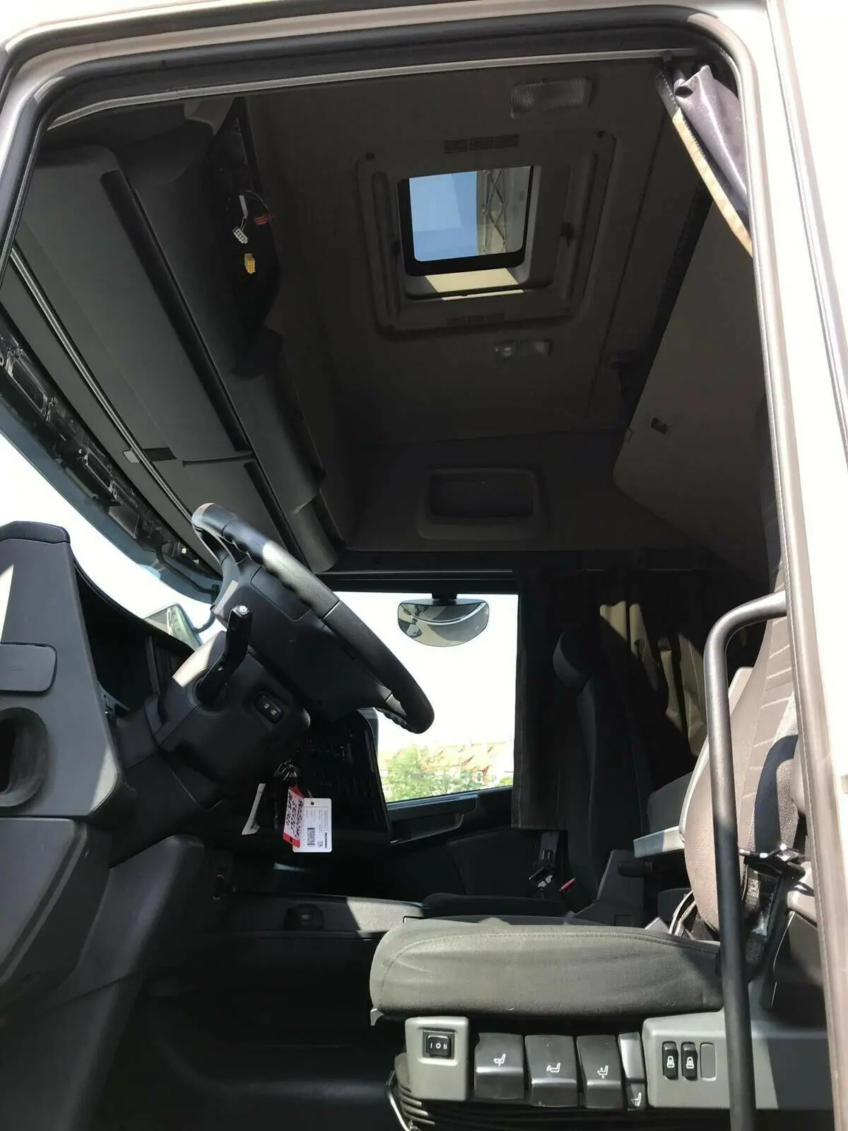 BDF контейнеровоз Scania R450, 2017 год, 6х2, кабина Highline - фото 4