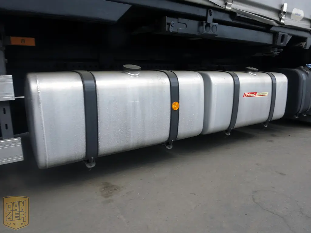 Mercedes-Benz Actros 1841 LL MegaSpace, 52м3 штора, 10-тонник - фото 13