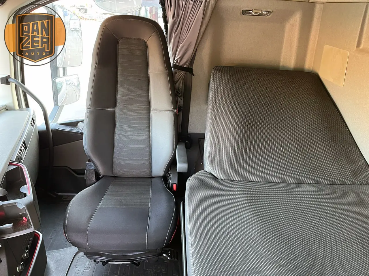 Тягач Volvo FH 500 4x2, 2016 год, гидрофицированный, из Германии - фото-детальных 9