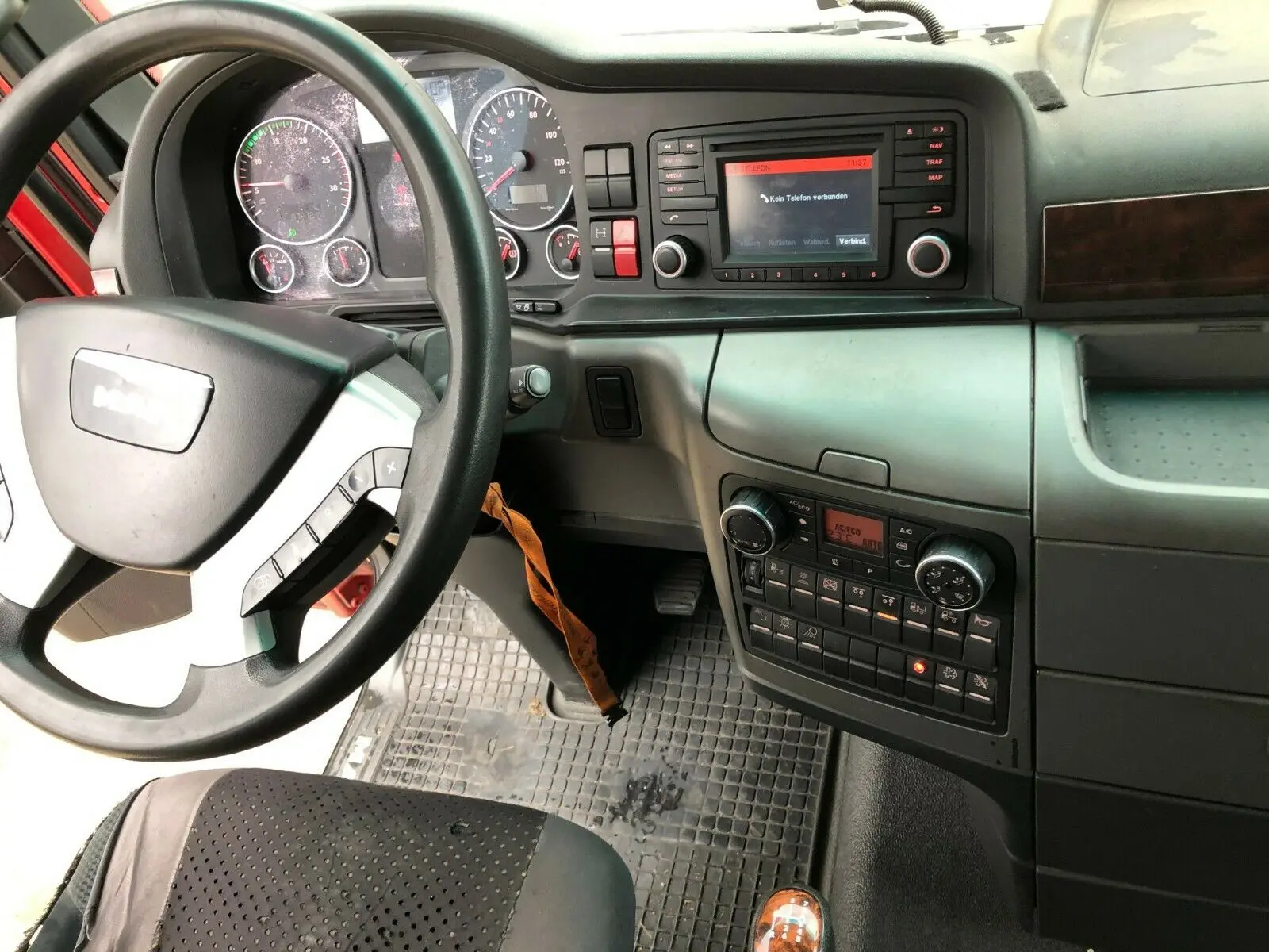 MAN TGX 26.440 из Германии, отличное шасси под сельхозник, 2014 год, механическая КПП, г/п 16т - фото 4