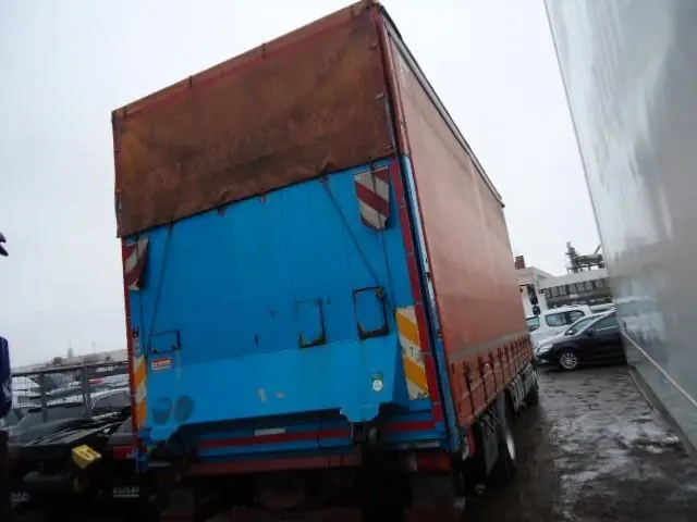 Грузовой автомобиль Mercedes-Benz Atego 4x2, 2012 год, Евро 5, штора 48 куб, гидроборт, 18 паллет | photo 1