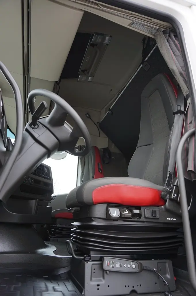 Сцепка 120 м3 Volvo FH 500. 2017 год, без пробега по РФ. - фото 2