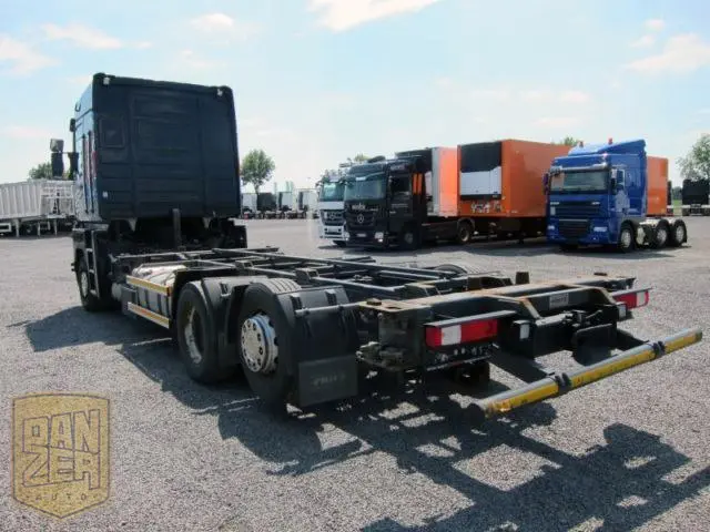 Renault Magnum 480 DXI, шасси BDF, подъемная ось, 2 спальника - фото 6
