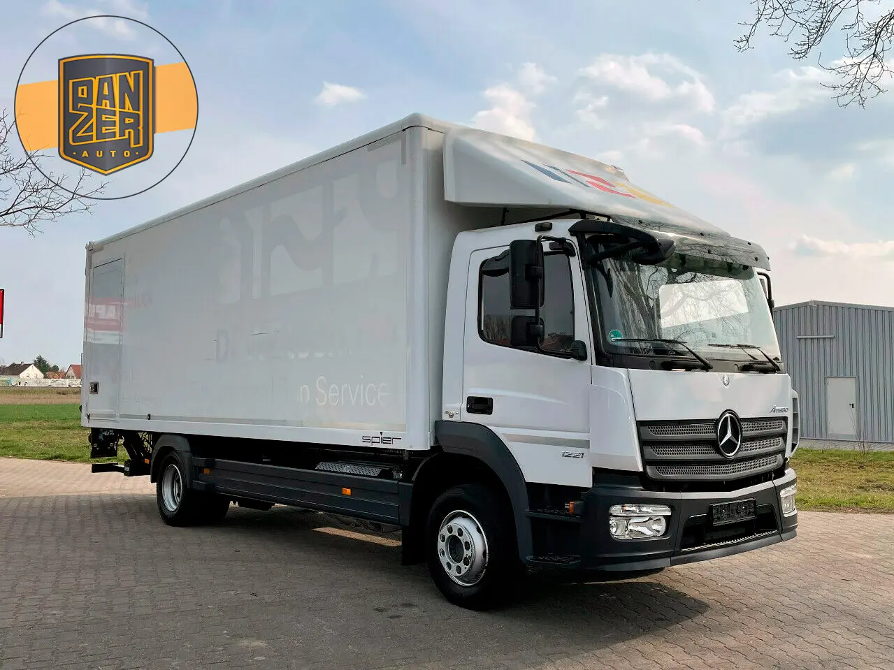 Фургон Mercedes Atego 1221 L, 2015 год, боковая дверь, 18 палет, гидролифт, без пробега по РФ - фото