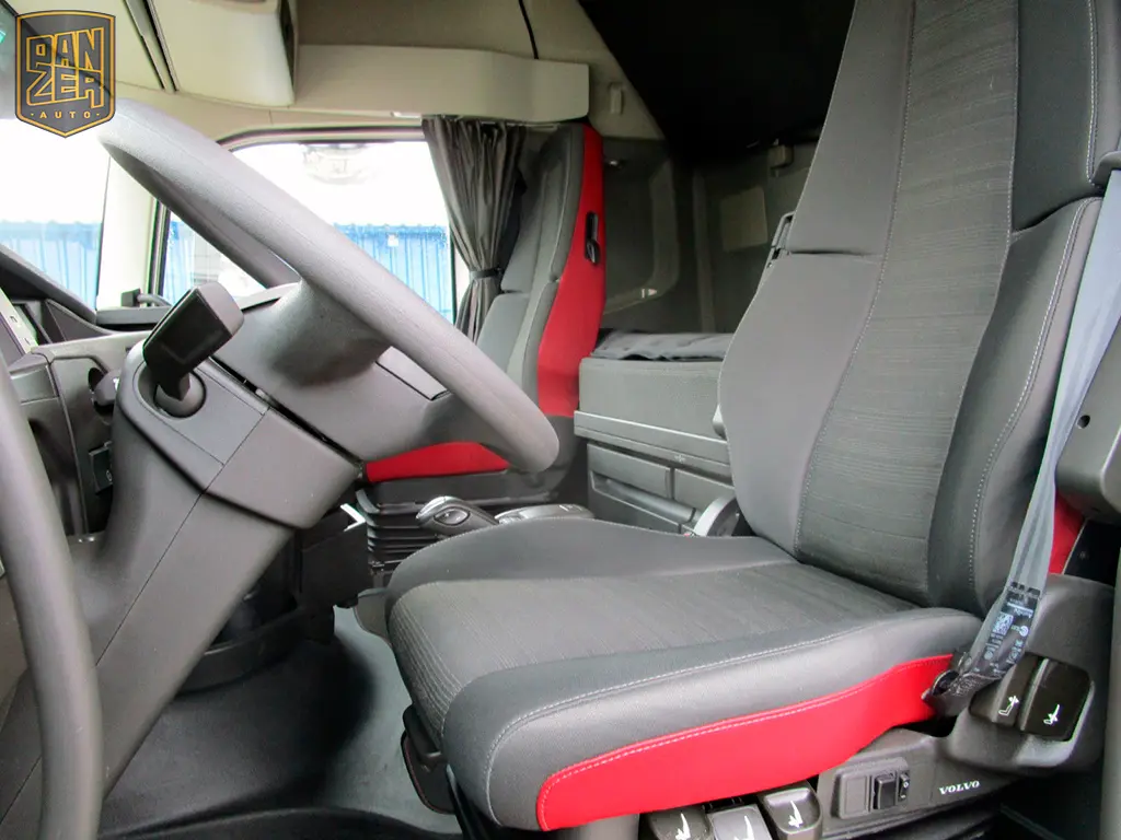 Тягач Volvo FH 500, 2016 г, 510 л.с., Globetrotter XL, без пробега по РФ - фото-детальных 4