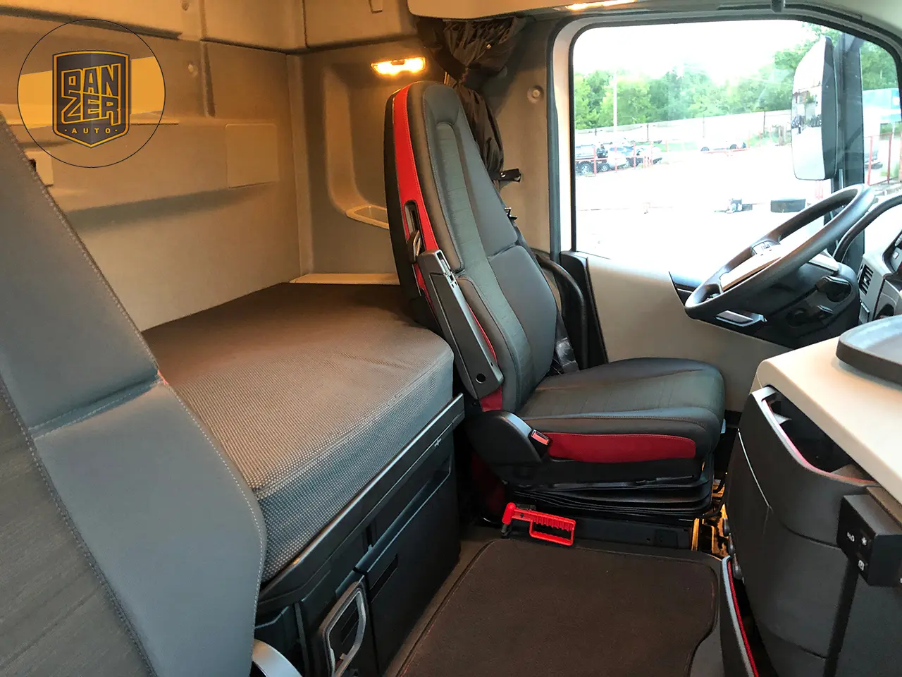 Контейнеровоз БДФ Volvo FH 460, из Германии, 2017г, г/п 17т - фото 16