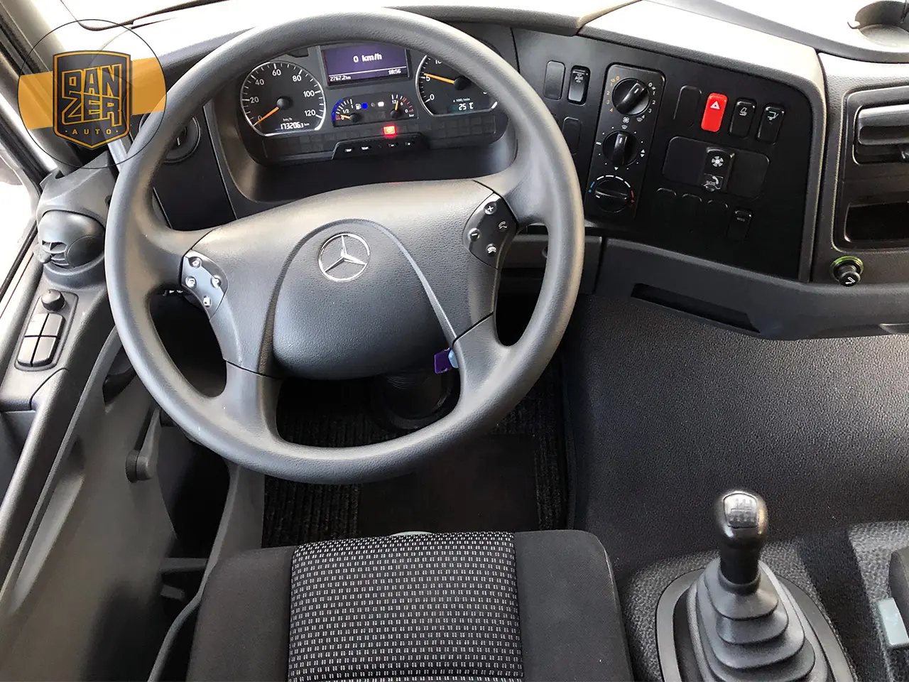 Mercedes Atego 816 L, фургон 36 кубов, 2012 год, гидролифт - фото 4