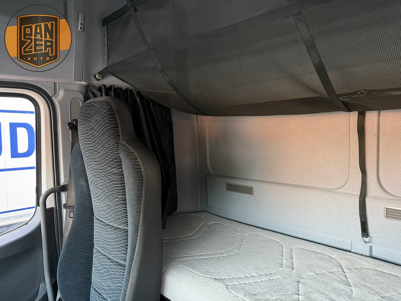 mercedes-benz atego 1230, фургон 18 палет, гидроборт 32