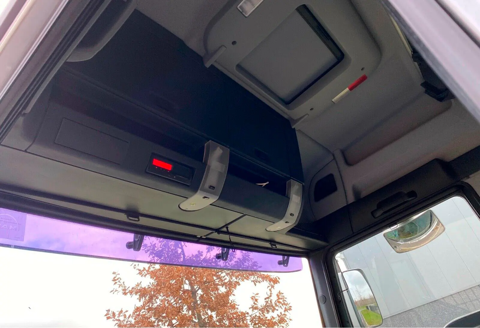 Автовоз на 3 авто MAN TGL 12.240 BL, спальная кабина, без пробега по РФ - фото 19
