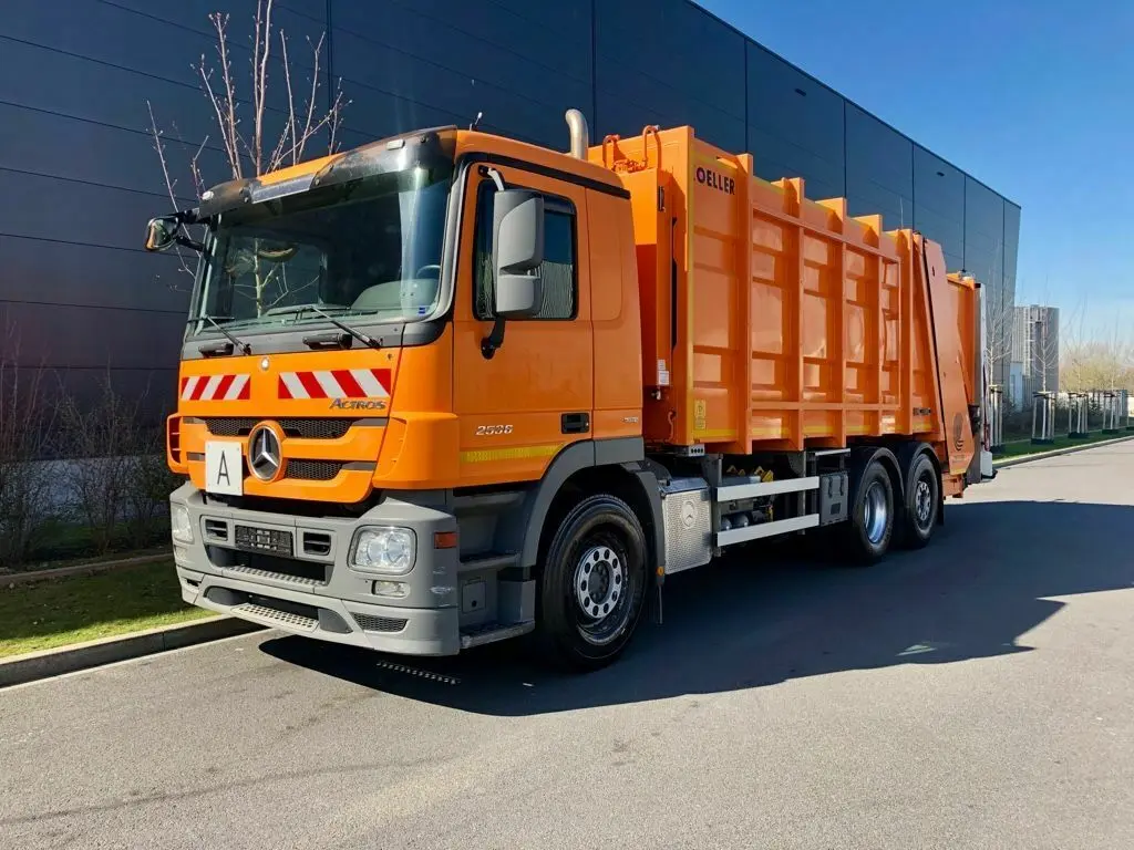 Мусоровоз Zoeller на шасси Mercedes-Benz Actros 2536, 2012 год - фото 8