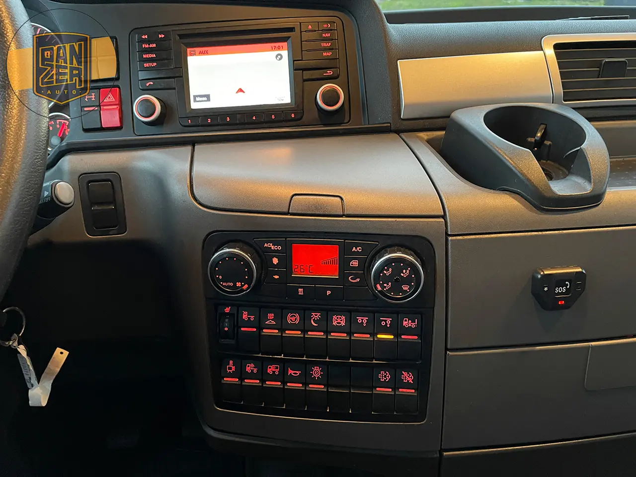 Тушевоз MAN TGX 26.440 6х2, 2015г, будка Schmitz 18 палет, ХОУ Carrier Supra 750, без пробега по РФ - фото 5