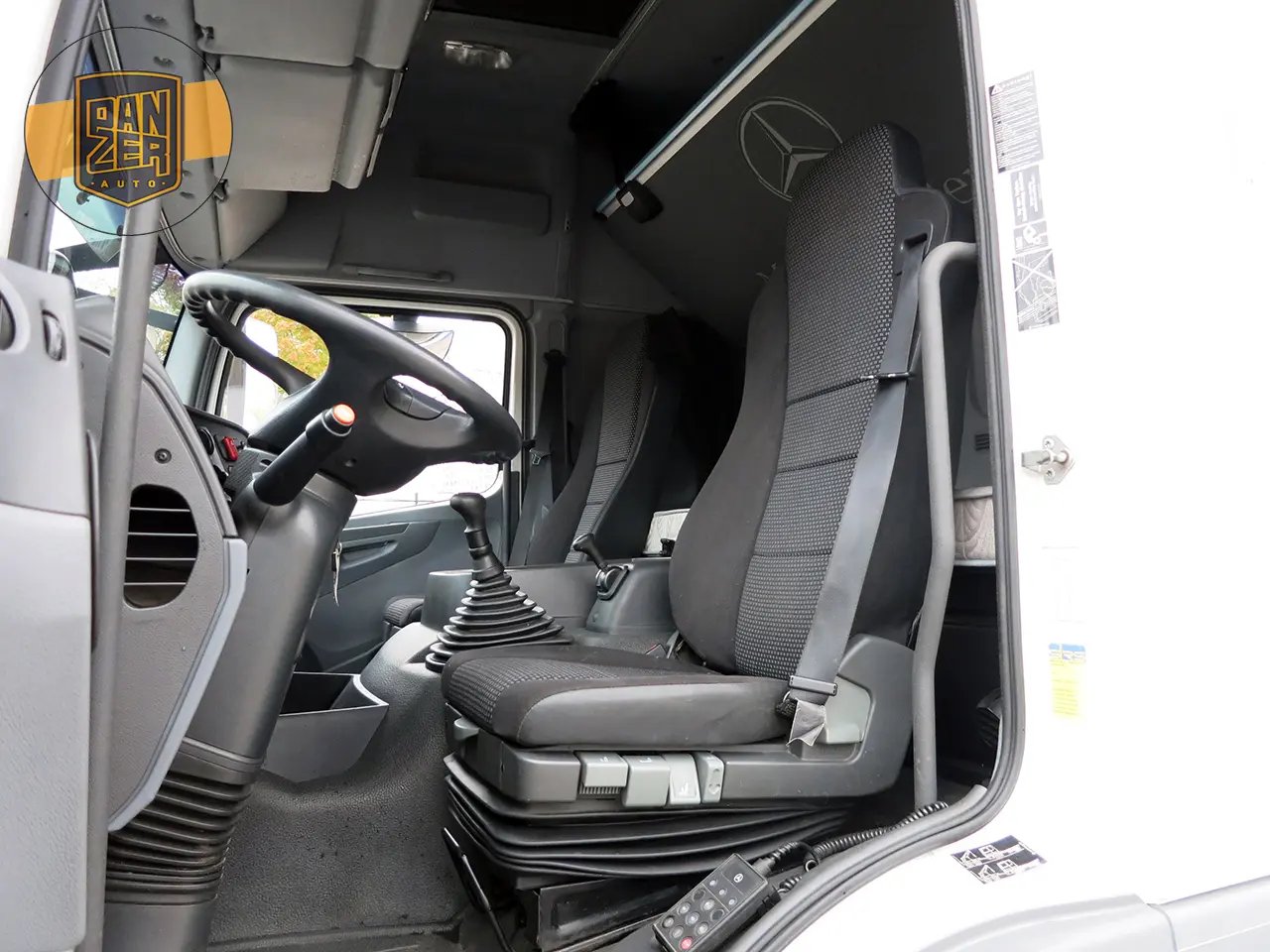 Mercedes Atego 1229, автопоезд 120 м3, 2013г, сквозная загрузка, г/п 12т - фото 3