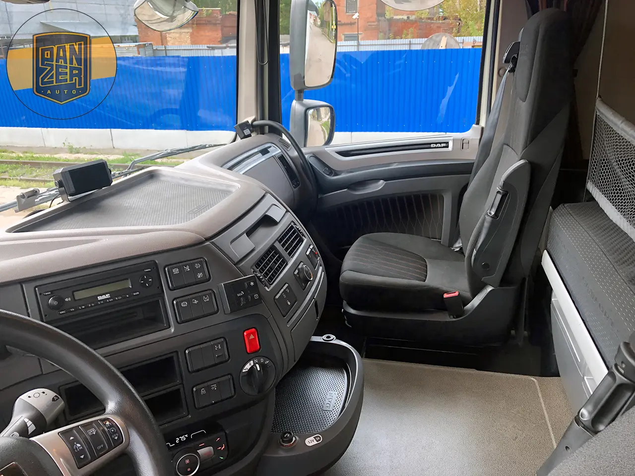 Контейнеровоз БДФ, DAF XF 480 из Германии, 2018г, Super Space Cab, г/п 16т - фото 18