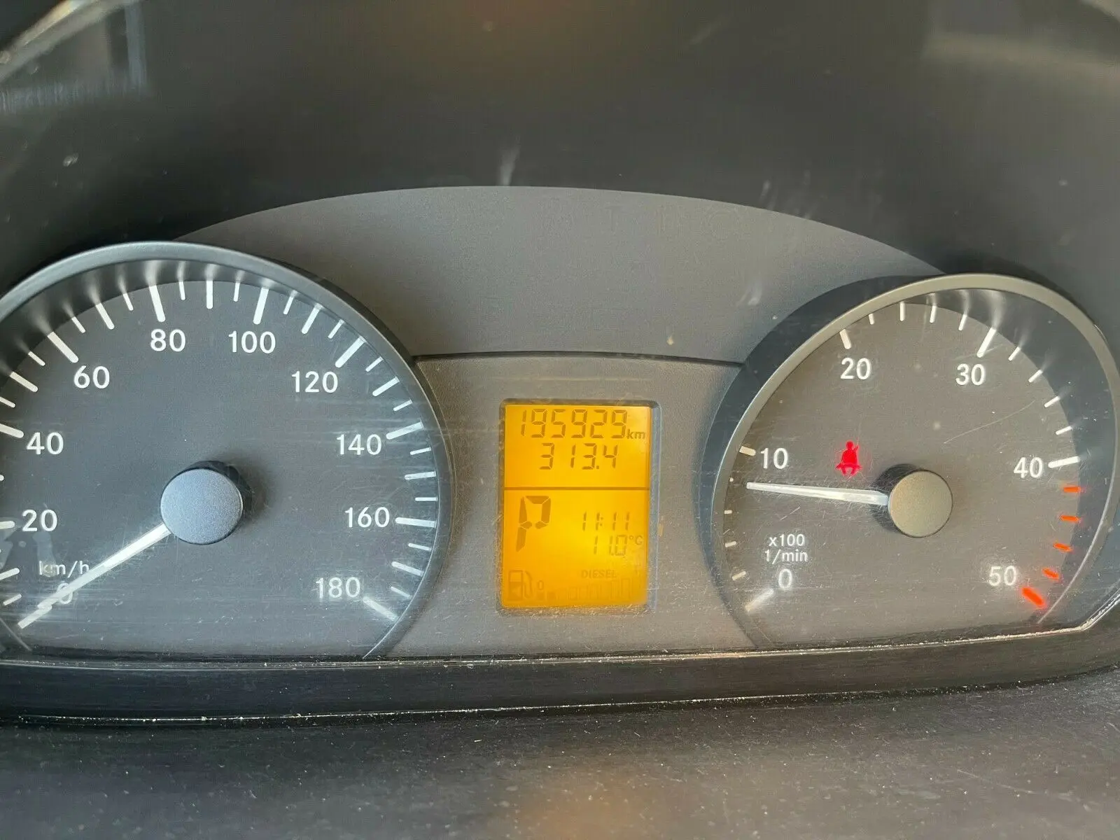 Эвакуатор Mercedes Sprinter 313 CDI, платформа 4.5 м, полная масса 3500 кг, пневмоподвеска, без пробега по РФ - фото 8