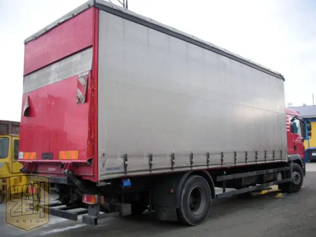 MAN TGM 18.290 L, штора 47м3, сдвижные крыша и бока, гидролифт MBB 2000 кг, спальник, кондиционер - фото