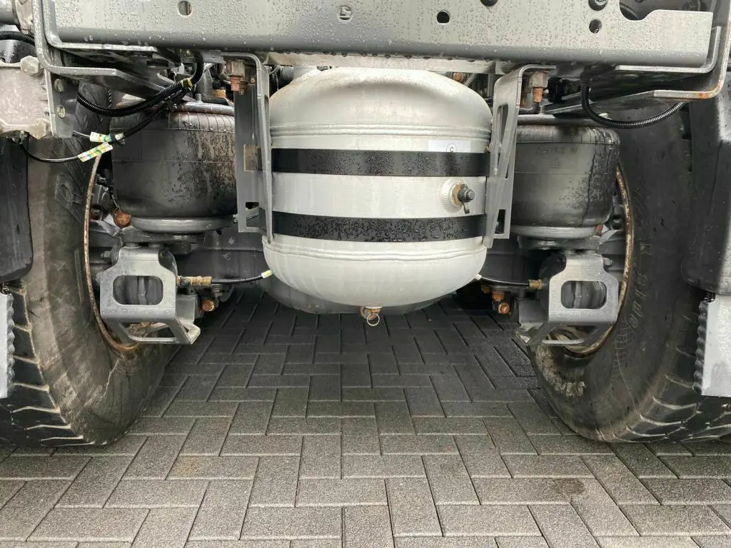 Тягач Volvo FH 420, 6х4, пробег 199 тыс.км, пневмоподвеска, без пробега по РФ. - фото-детальных 6