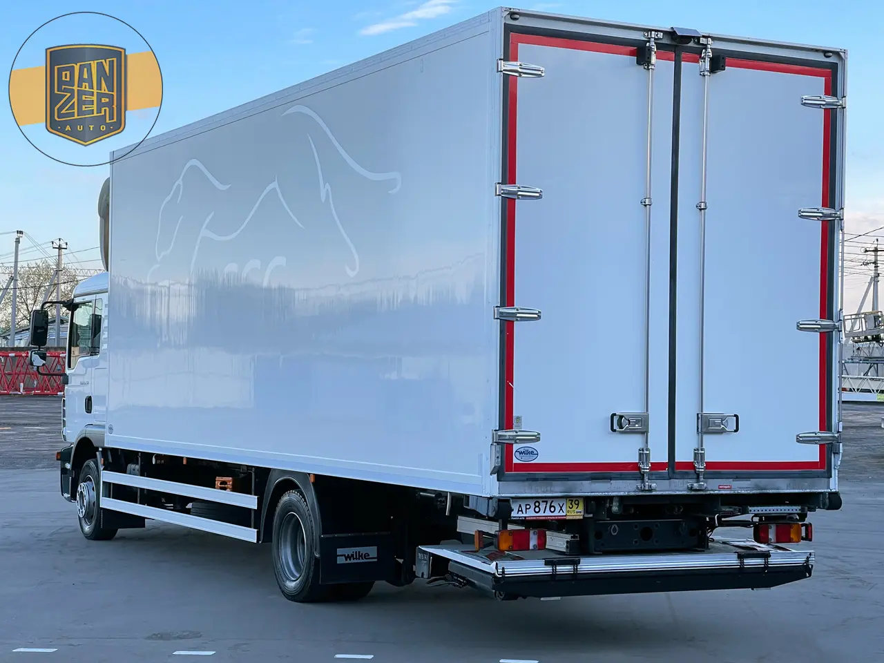 MAN TGM 12.250 BL, рефрижератор битемпературный 51 м3, Евро-5, спальная кабина, гидролифт - фото 9