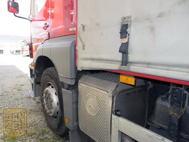 Mercedes-Benz Axor 1829 L, штора 44м3, все загрузки, длина 7.2м, гидролифт, г/п 10т, спальник - фото 6