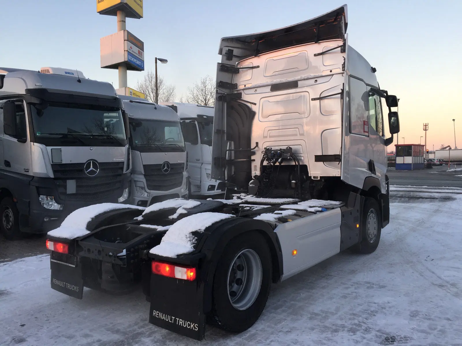 Тягач Renault T 460, 2016 год, 2 спальника, АКПП, без пробега по РФ - фото-детальных 2