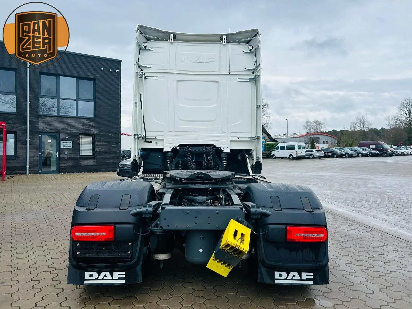 	 Товар для анкора: daf xg 4